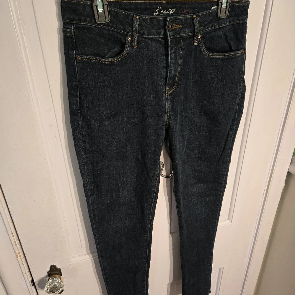 Levi's Leggings with Raw Hem Size 30 - Picture 3 of 7